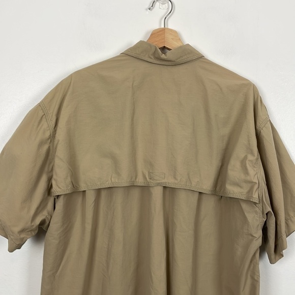 REI Mens L Shirt Vented Short Sleeve Hiking Fishing Front Pocket Button down Top - Picture 8 of 11